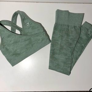 GYMSHARK green camo workout set